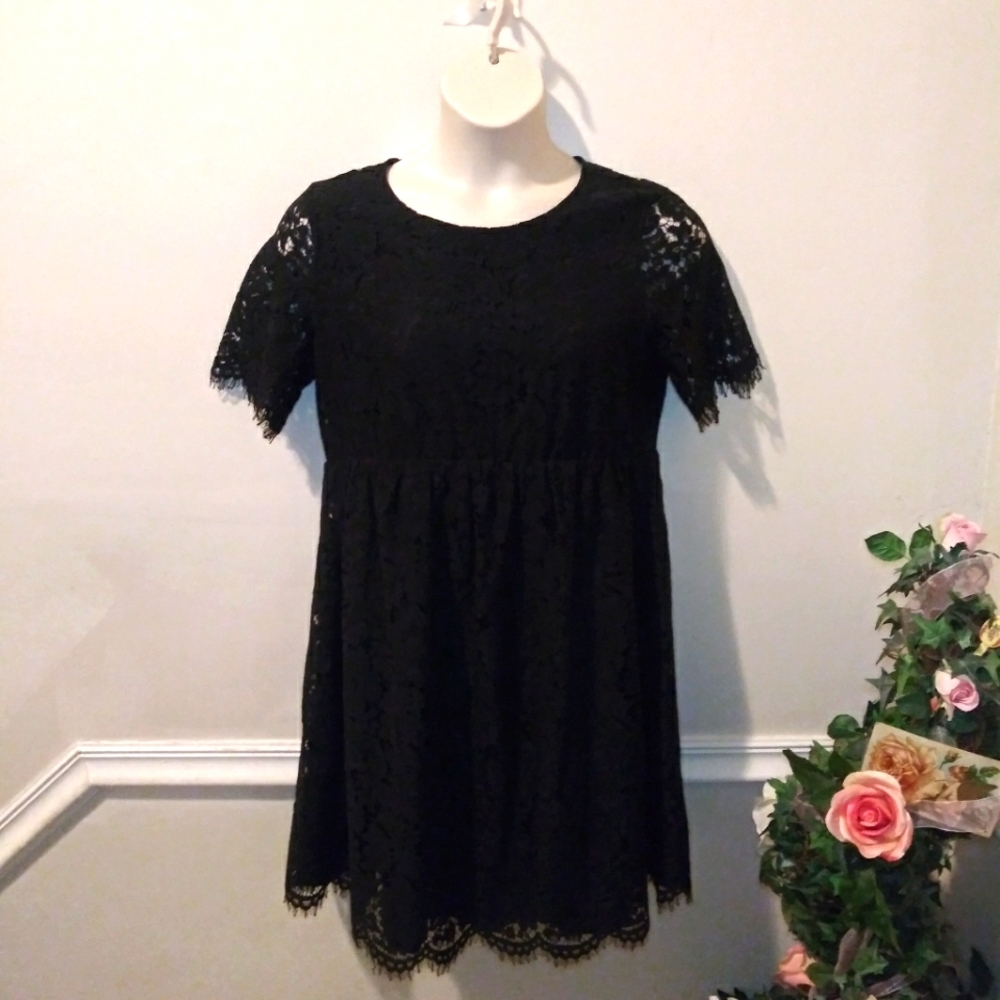 GAP Black Floral Lace Special Occasion Maternity Dress - Picture 13 of 13